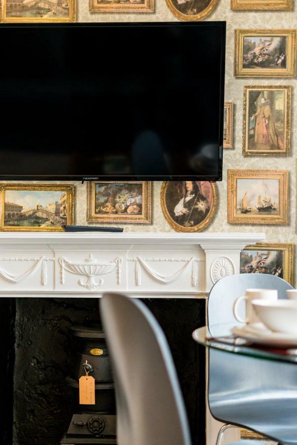 West Bow - Magical Harry Potter-Inspired Flat Near Edinburgh Castle 아파트 외부 사진